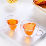 Tasse élégante en verre au design double fond