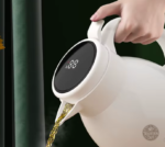 Service à café blanc, élégant et fonctionnel