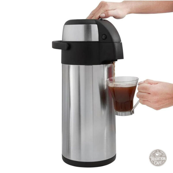 Thermos en acier inoxydable avec pompe pratique