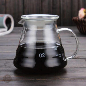 Carafe à café en verre avec couvercle