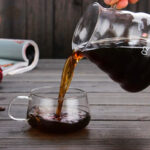 Accessoire café en verre élégant avec couvercle