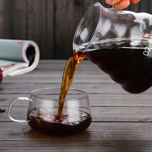 Accessoire café en verre élégant avec couvercle
